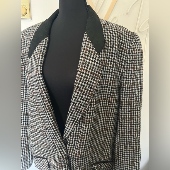 Vintage Chemistry Black and White Houndstooth Wool Blazer - Picture 2 of 12